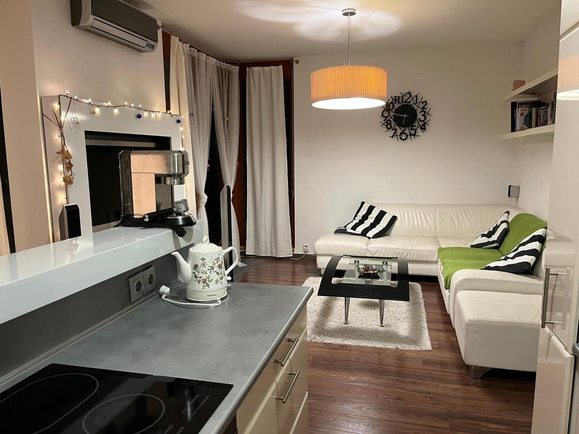 Rooftop Apartment With Pergola And Parking ปราก ภายนอก รูปภาพ